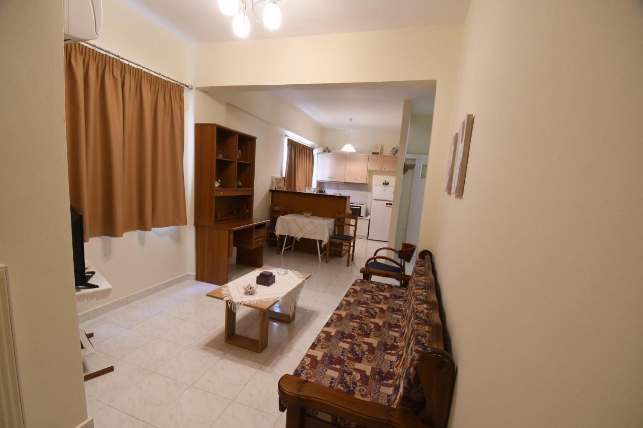 Mary'S Home Каламата Экстерьер фото